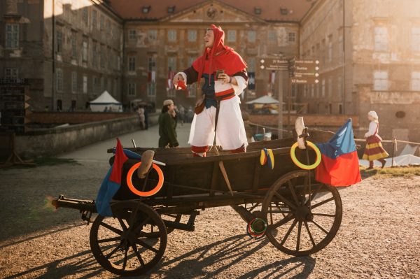 Historical carriage for rent or on set of filming